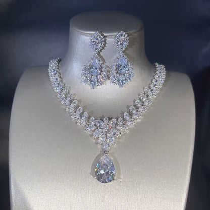 Imitation Moissanite Diamond Jewelry Set Explosion Flash Hot New Luxury Pendant Necklace Female Earrings Set
