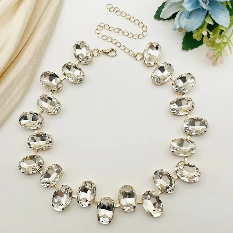 Luksusowy naszyjnik z dużym kryształem – różowe złoto, elegancki łańcuszek typu lock bone