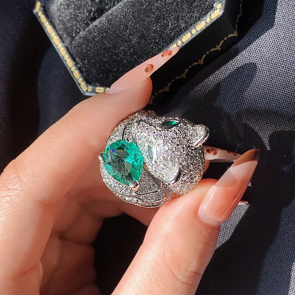 Strange Things Leopard Head with Green Eyes for Women Micro Paved with CZ Stone Animal Earring Jewelry Fox Ring Free Size