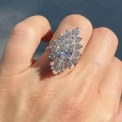 Exquisite Bright Rings with Sparkling Pear Cubic Zirconia Women Trendy Graceful Wedding Bridal Jewelry Modern Accessories